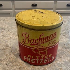 Vintage Bachman oven fresh Butter Pretzels tin